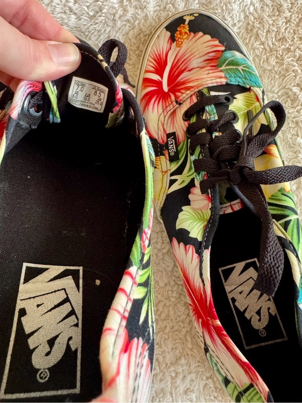 Vans low top sneakers - Hawaiian print - Picture 3 of 5